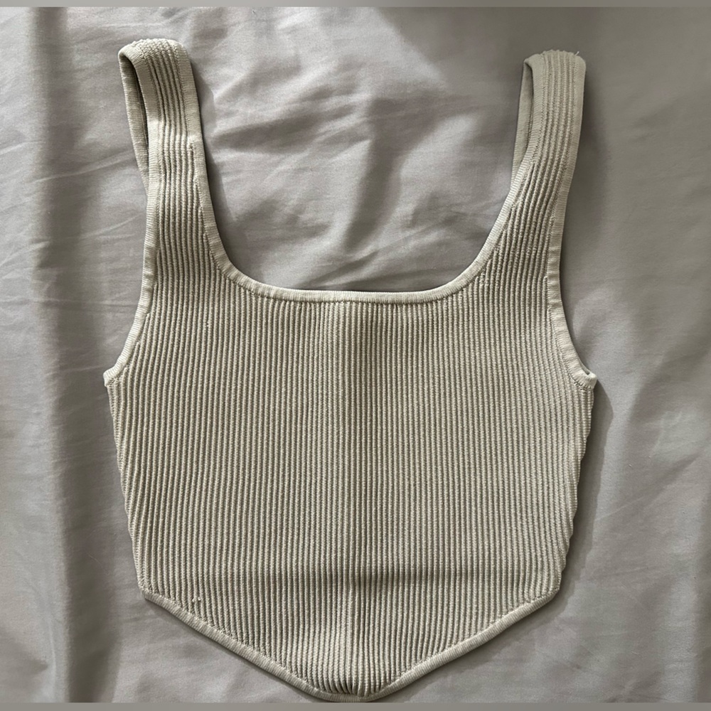 Artizia Babaton crop top size XS